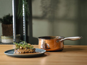 MIEDZIANY GARNEK DO SOSÓW HYBRYDOWY NON-STICK 18 CM - 3